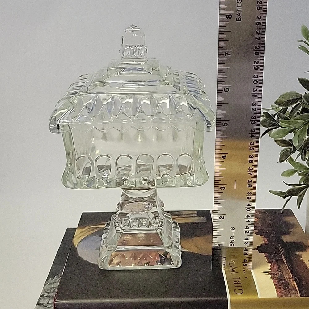 Vintage Smith Glass "wedding box" covered candy dish - Picture 5 of 6